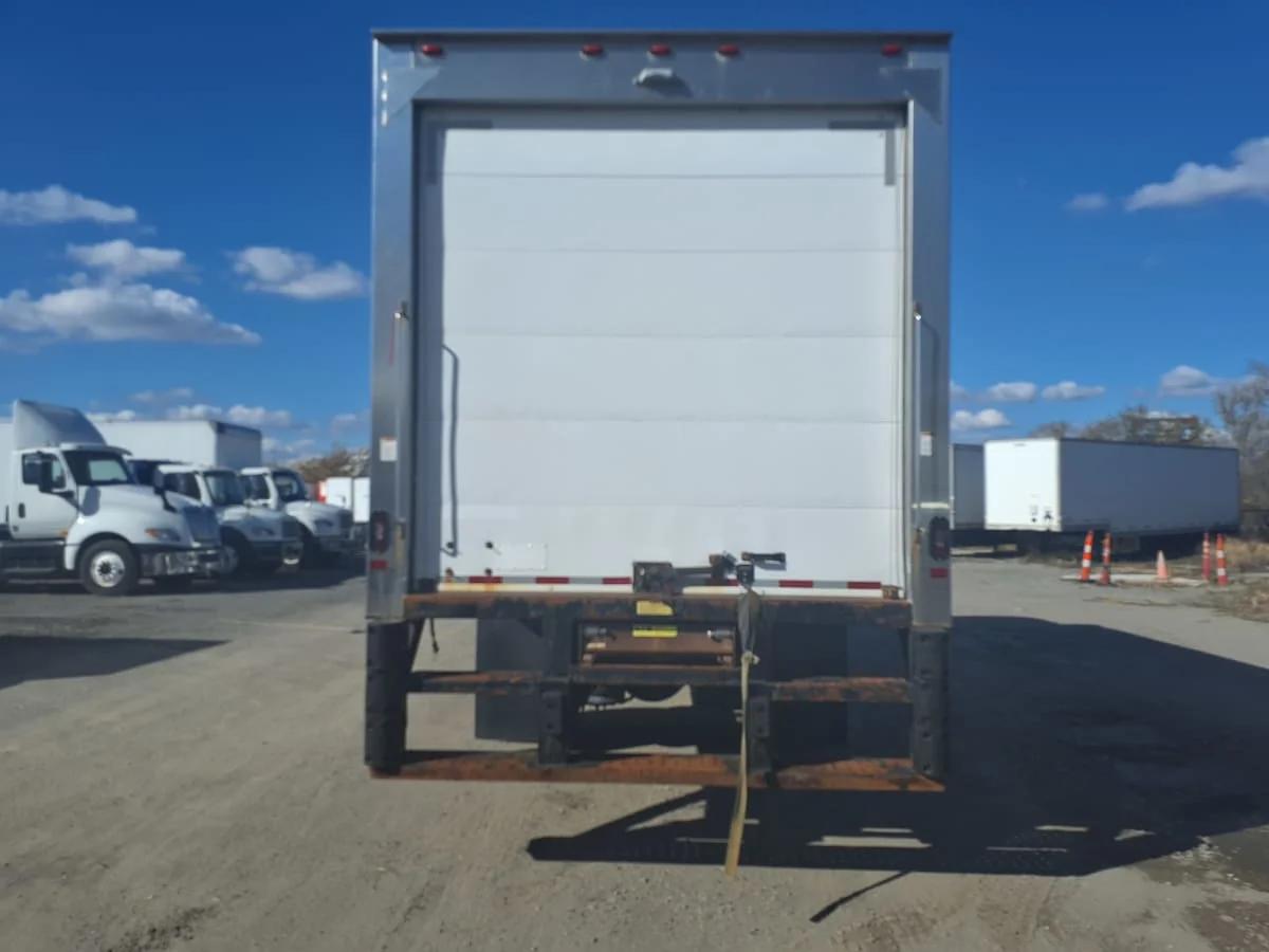 2019 International 4300 in Taylor, MI — photo 5
