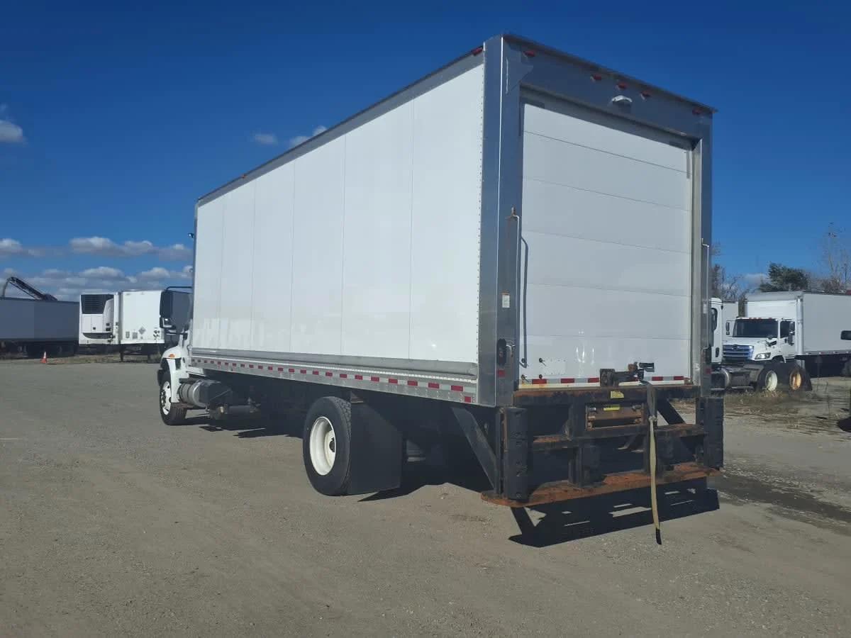 2019 International 4300 in Taylor, MI — photo 6