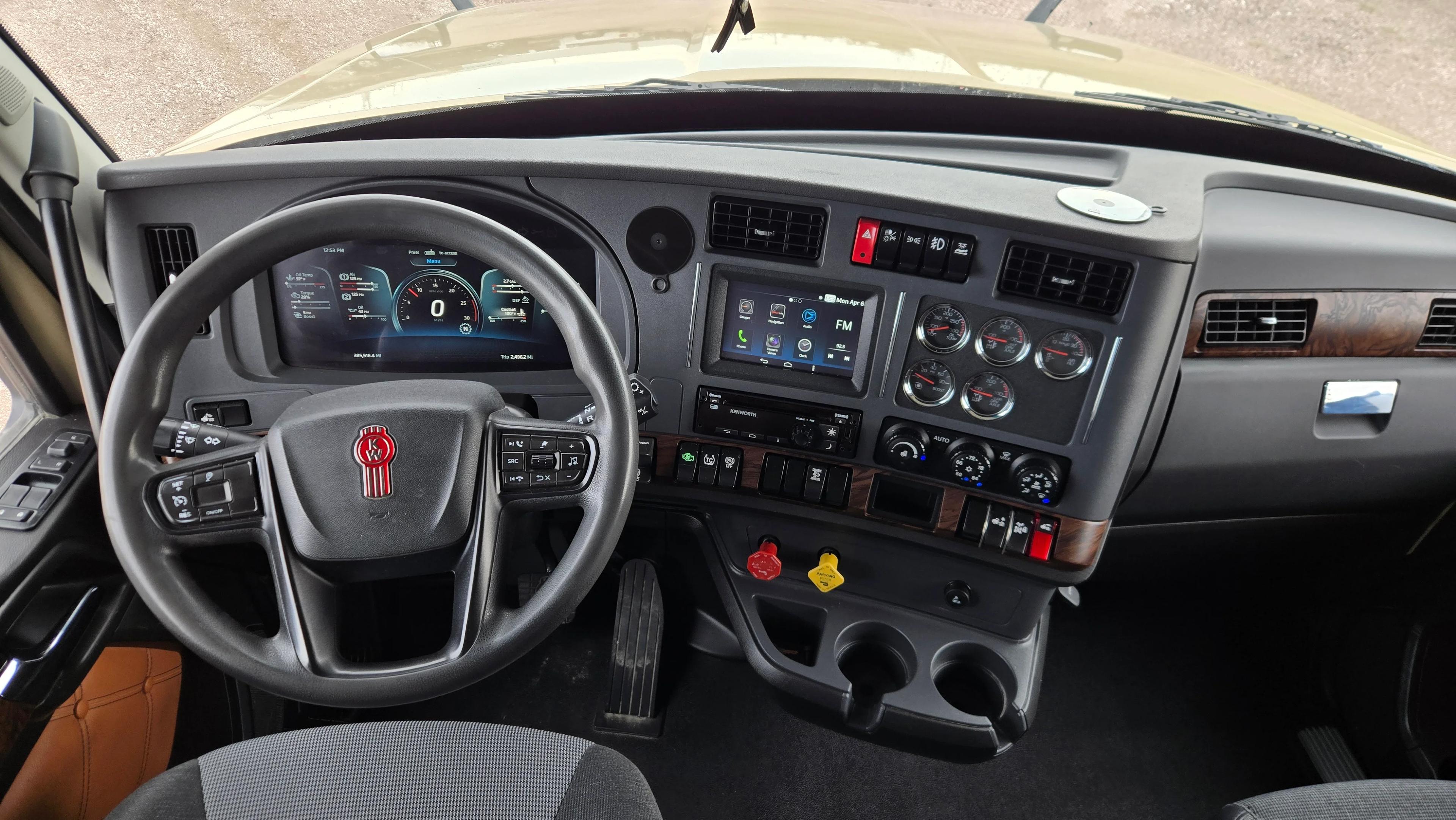2023 Kenworth T880 in City, IA — photo 9