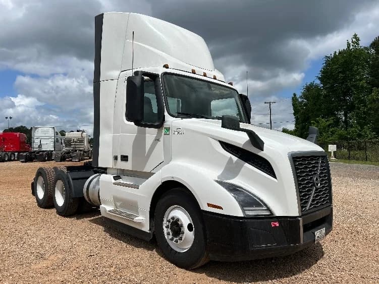 2024 Volvo VNL 300 in Tyler, TX