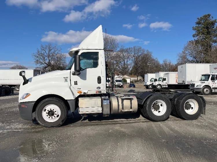 2018 International LT in Richmond, VA — photo 4