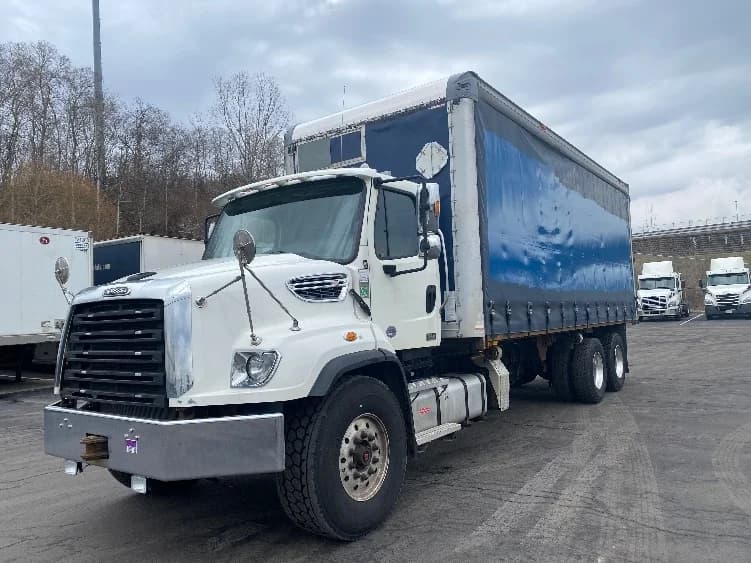 2020 Freightliner 114SD in Binghamton, NY — photo 3