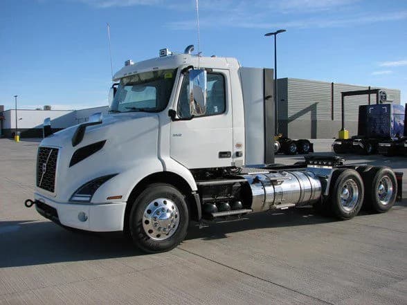 2026 Volvo VNR 640