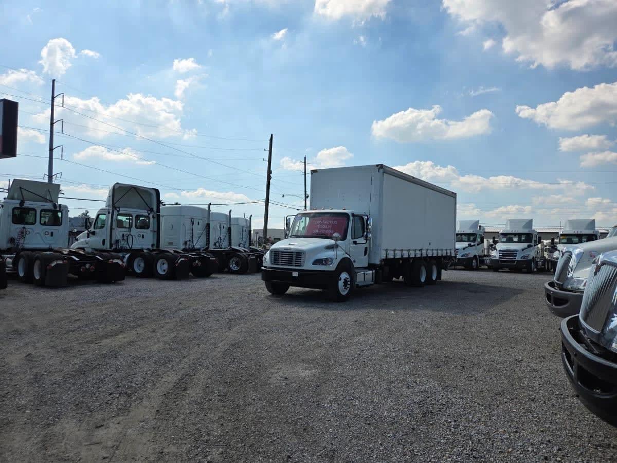2020 Freightliner M2 106