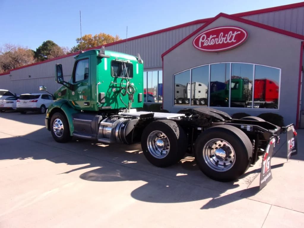 2020 Peterbilt 579 in Lowell, AR — photo 8