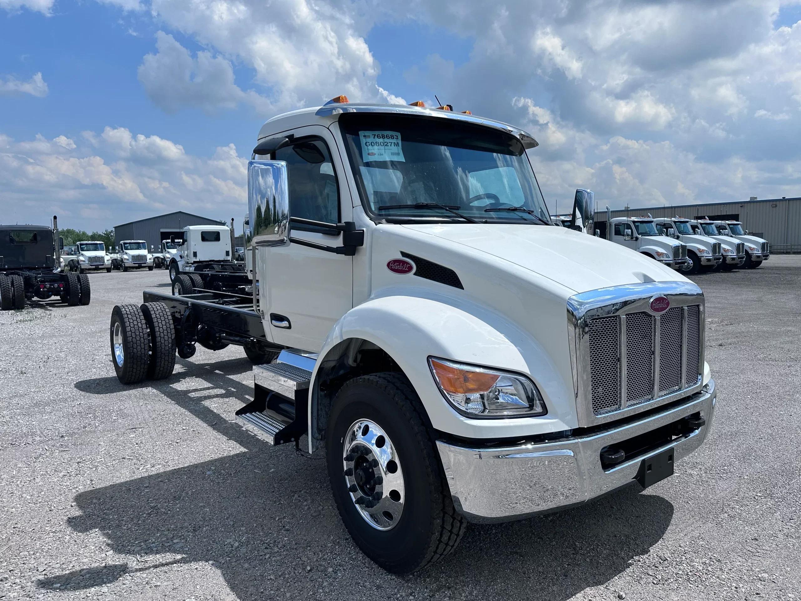 2026 Peterbilt 536
