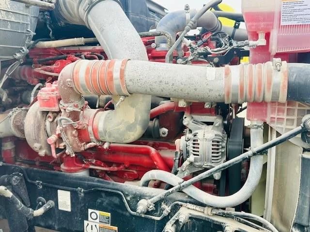 2020 Peterbilt 579 — photo 16