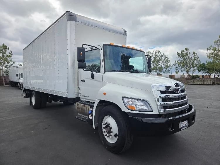 2019 Hino 268 in West Sacramento, CA