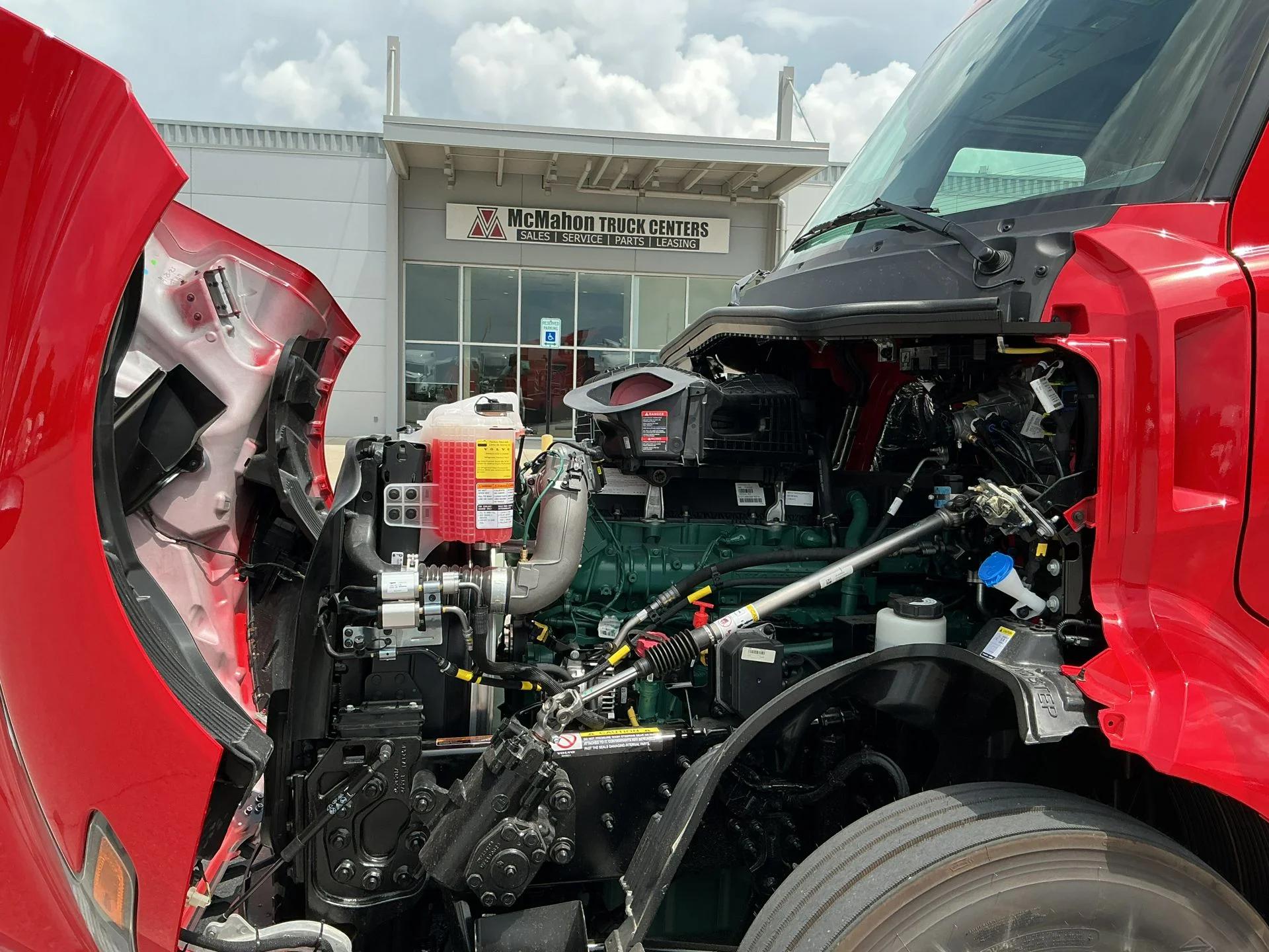 2026 Volvo VNL 860 in Indianapolis, IN — photo 9