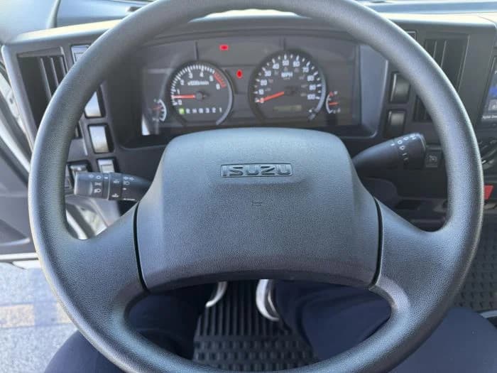 2025 Isuzu NRR in Whittier, CA — photo 24