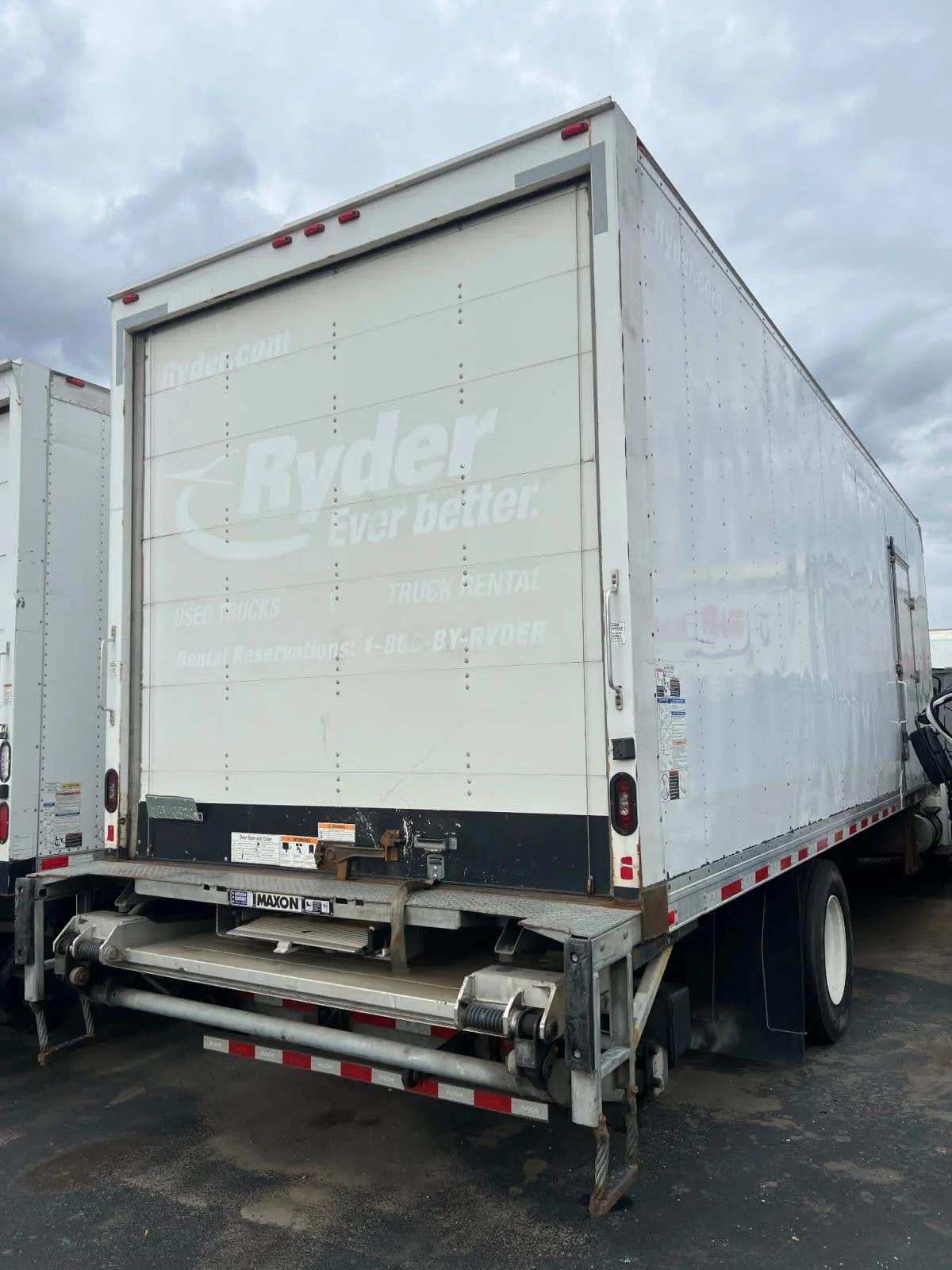 2019 International 4300 in Springfield, MA — photo 5