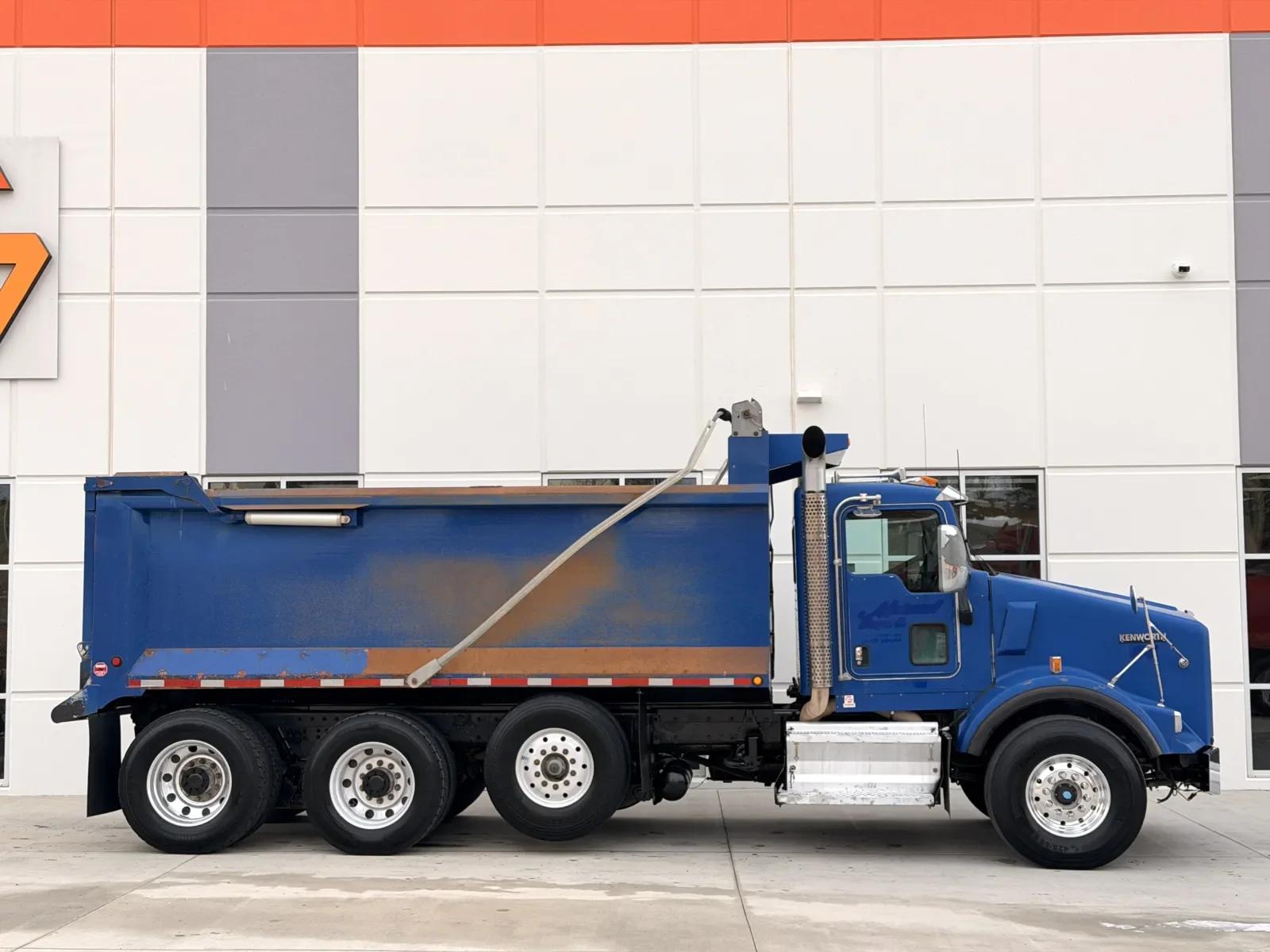 2011 Kenworth T800 in Greer, SC — photo 4