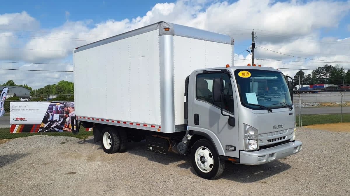 2019 Isuzu NRR
