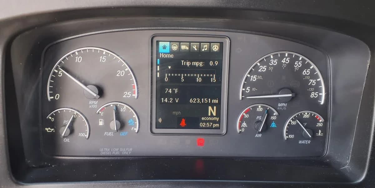 2022 Freightliner Cascadia in Memphis, TN — photo 11