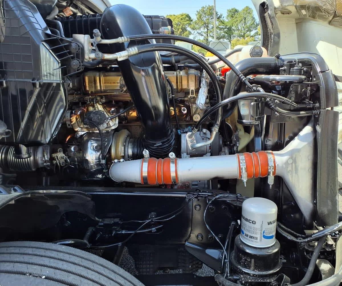 2022 Freightliner Cascadia in Memphis, TN — photo 13