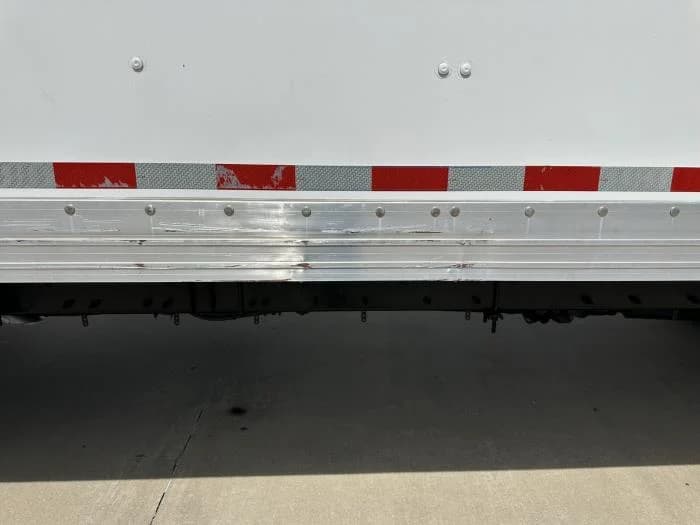 2020 Peterbilt 337 — photo 21