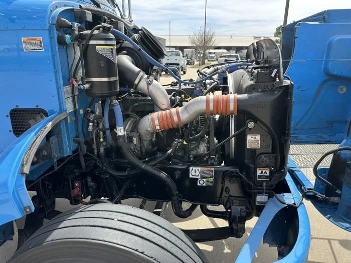 2020 Peterbilt 337 — photo 9