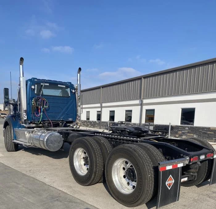 2026 International HX in Kansas City, MO — photo 8