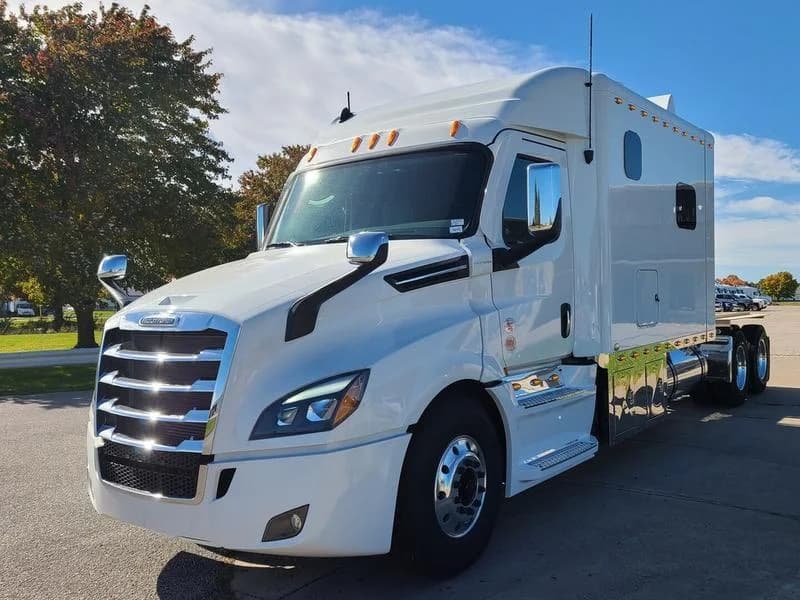 2026 Freightliner Cascadia in Columbus, OH