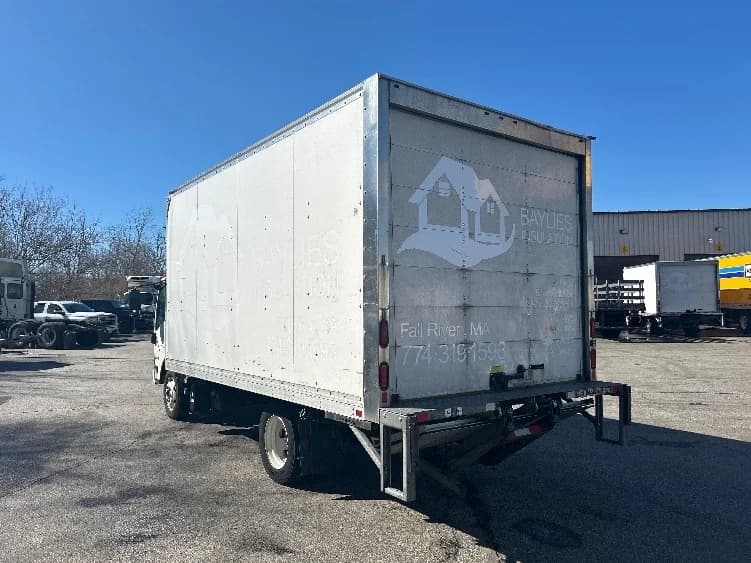 2022 Isuzu NRR in New Bedford, MA — photo 6