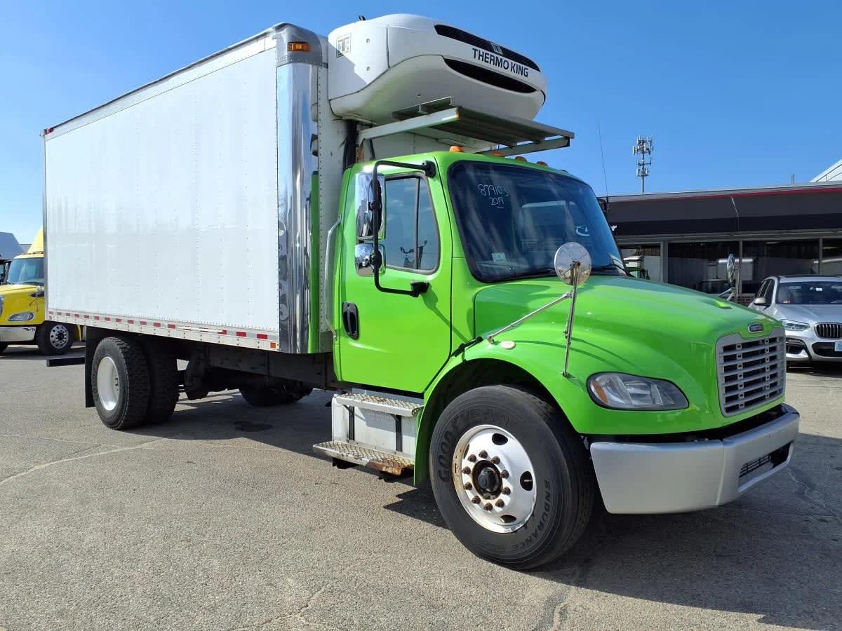 2019 Freightliner M2 106 in Warwick, RI — photo 3