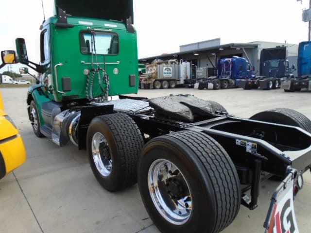 2020 Peterbilt 579 in Greensboro, NC — photo 2