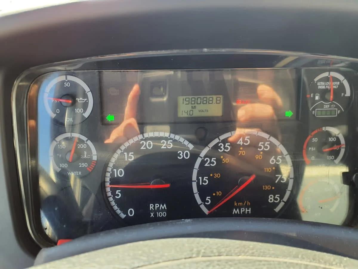 2014 Freightliner M2 106 in Springfield, MA — photo 10
