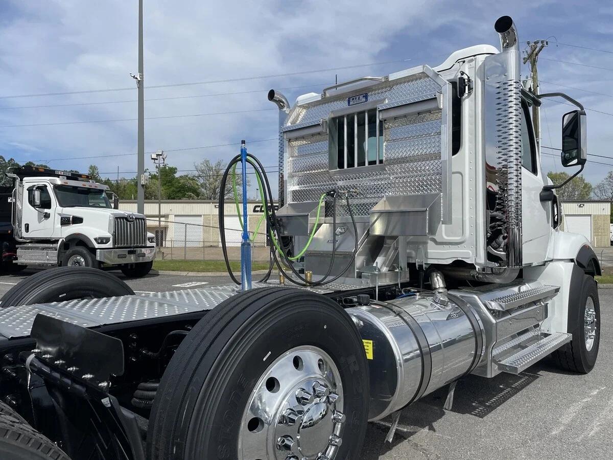 2027 Western Star 49X — photo 9