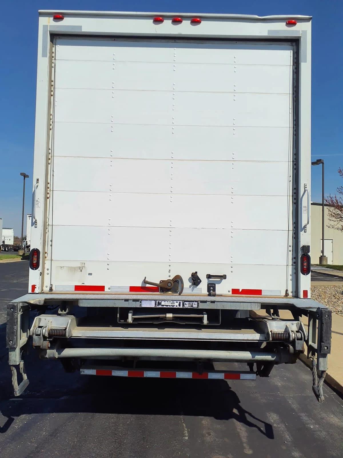 2019 International 4300 in Altoona, IA — photo 5
