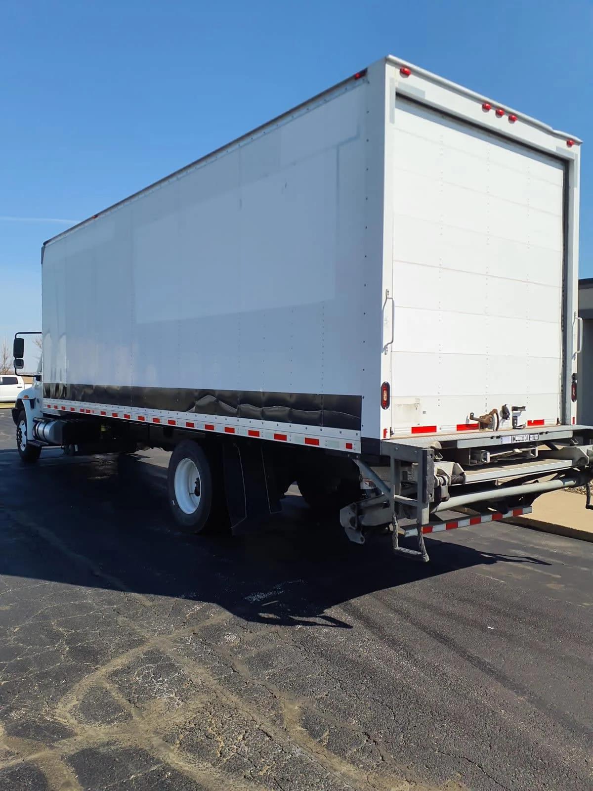 2019 International 4300 in Altoona, IA — photo 6