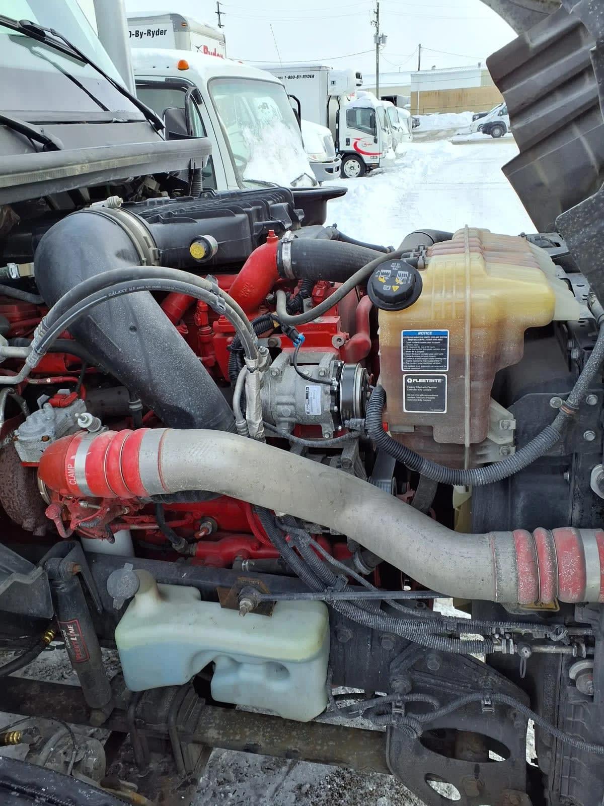 2020 International LT in Cleveland, OH — photo 11