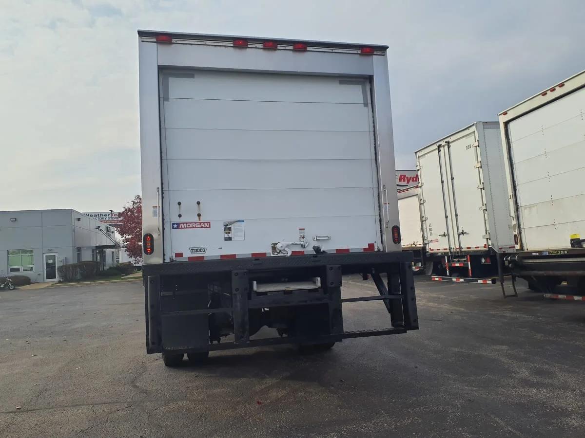 2019 Freightliner M2 106 in Bolingbrook, IL — photo 5