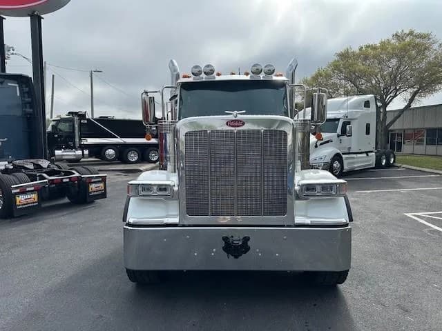 2027 Peterbilt 589 in Orlando, FL — photo 10
