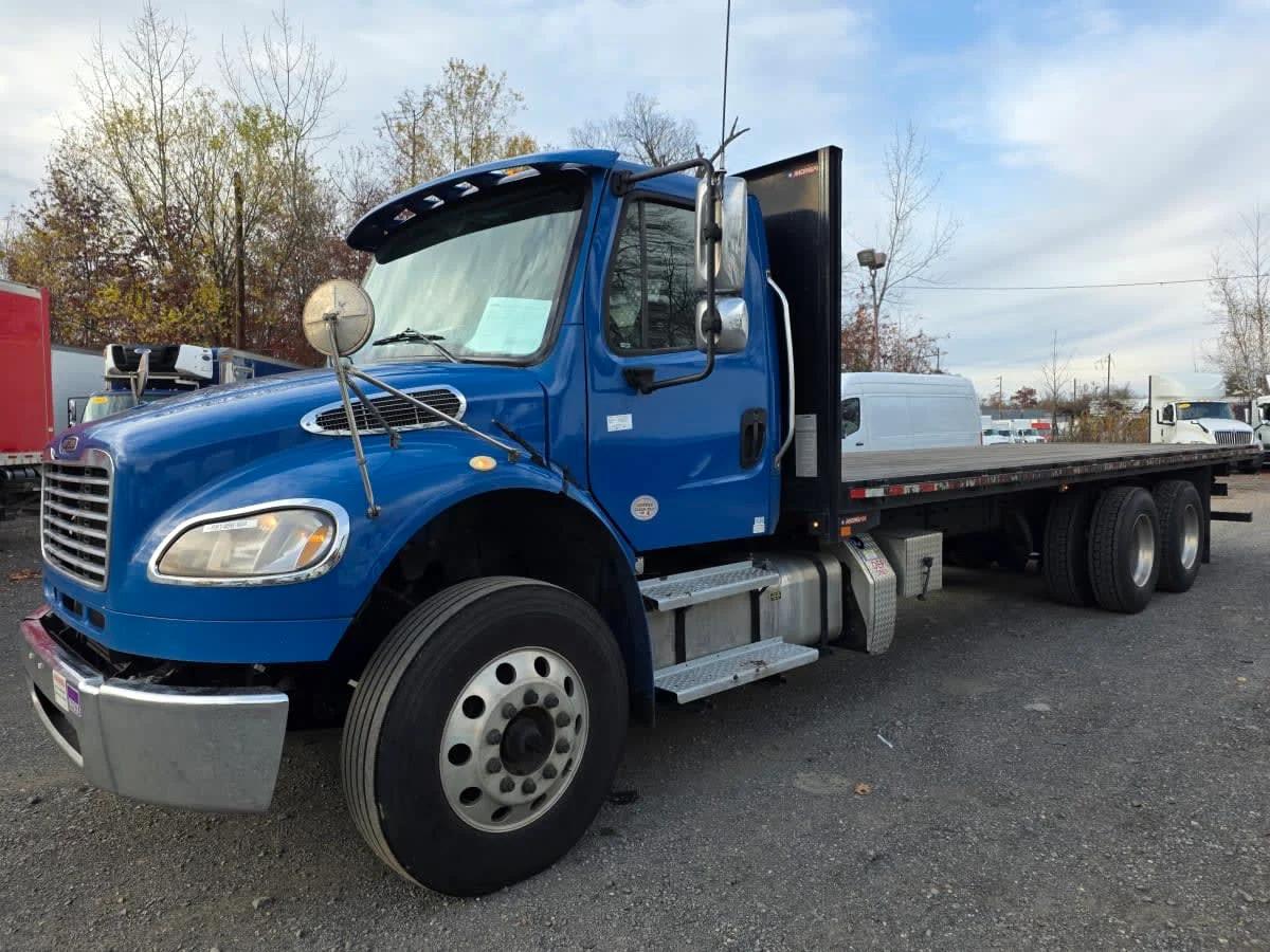 2019 Freightliner M2 106