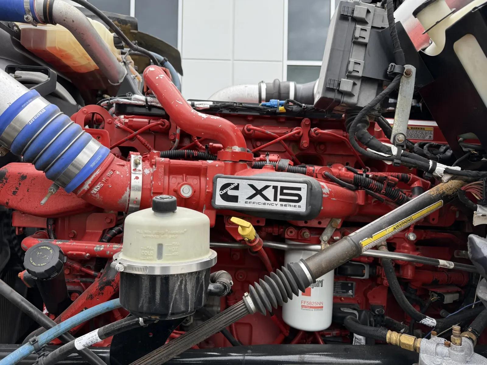 2019 Kenworth W900 in New Lenox, IL — photo 12
