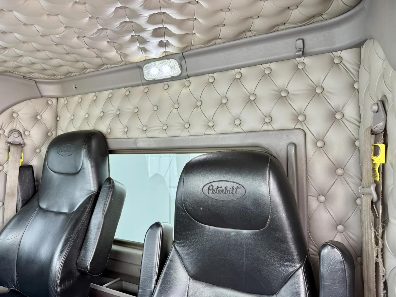 2019 Kenworth W900 in New Lenox, IL — photo 20