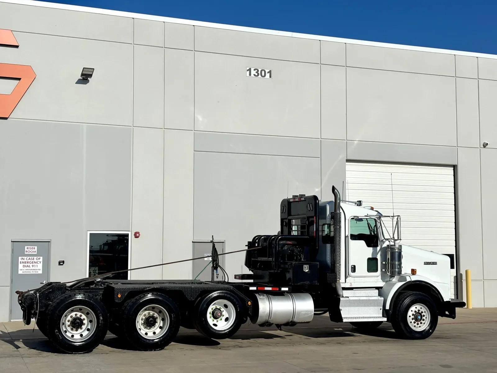 2012 Kenworth T800 in Hutchins, TX — photo 5