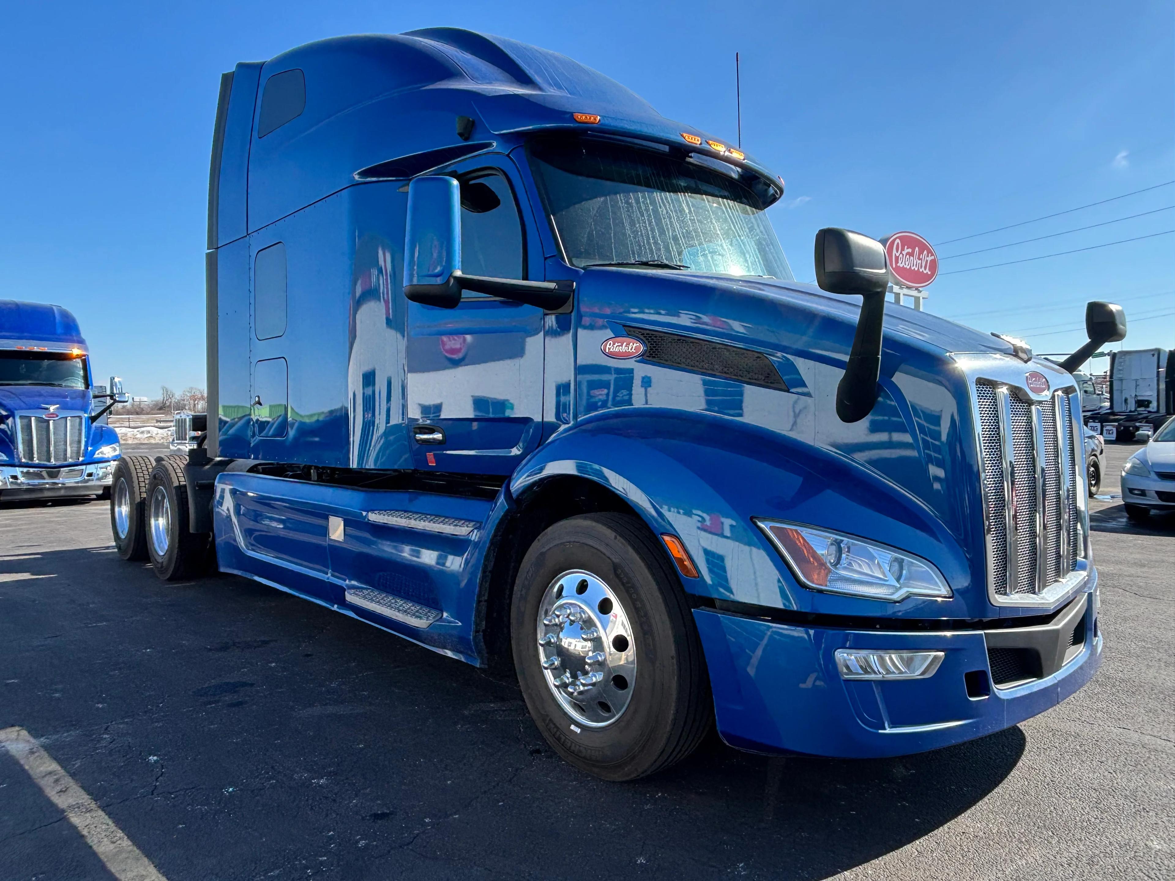 2023 Peterbilt 579 in Springfield, MO — photo 5