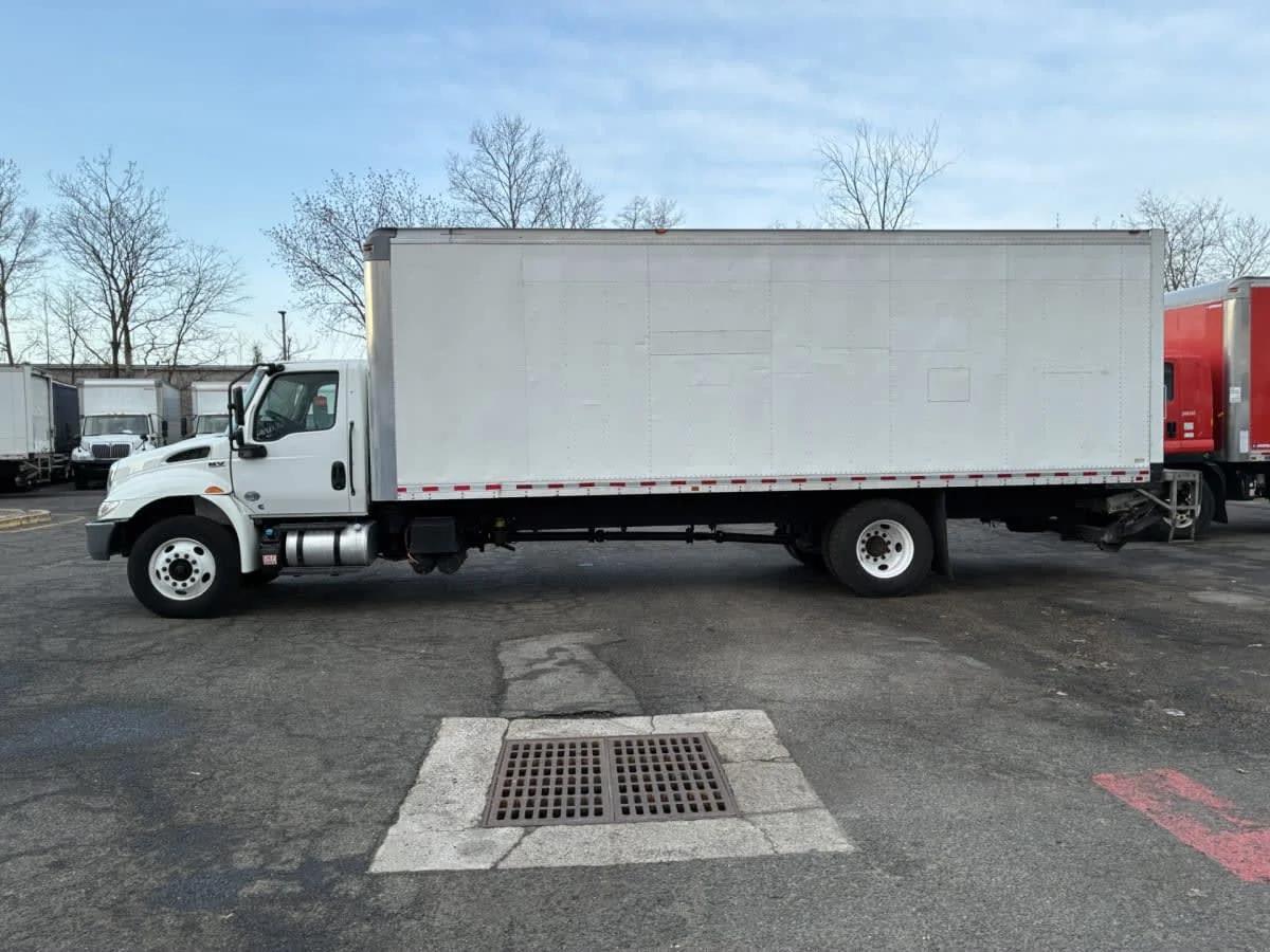 2020 International MV in Newark, NJ — photo 10