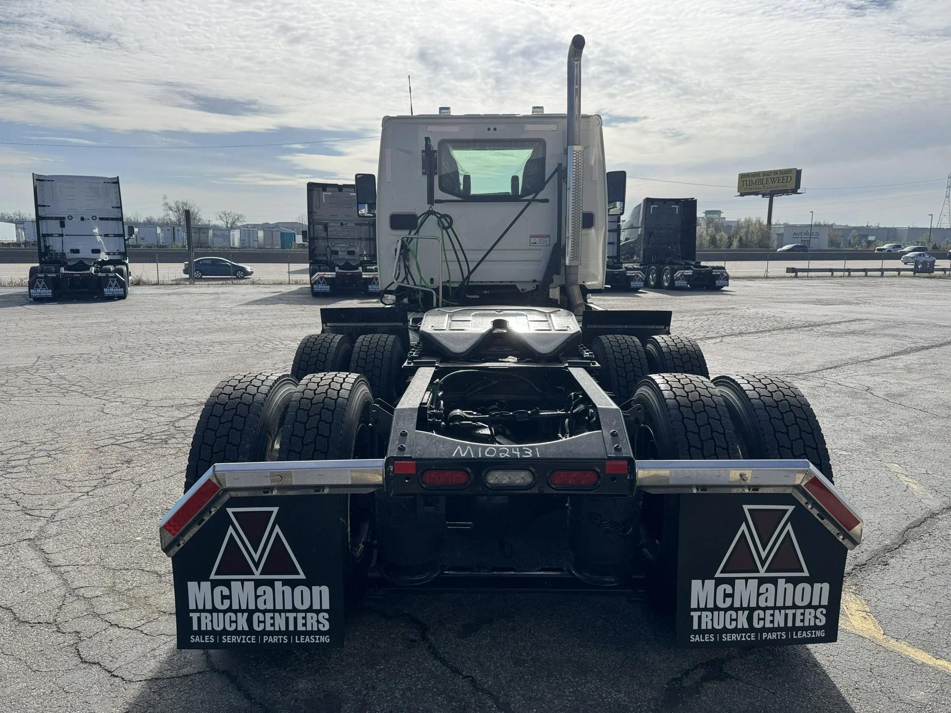 2027 Mack Anthem in Clarksville, IN — photo 3