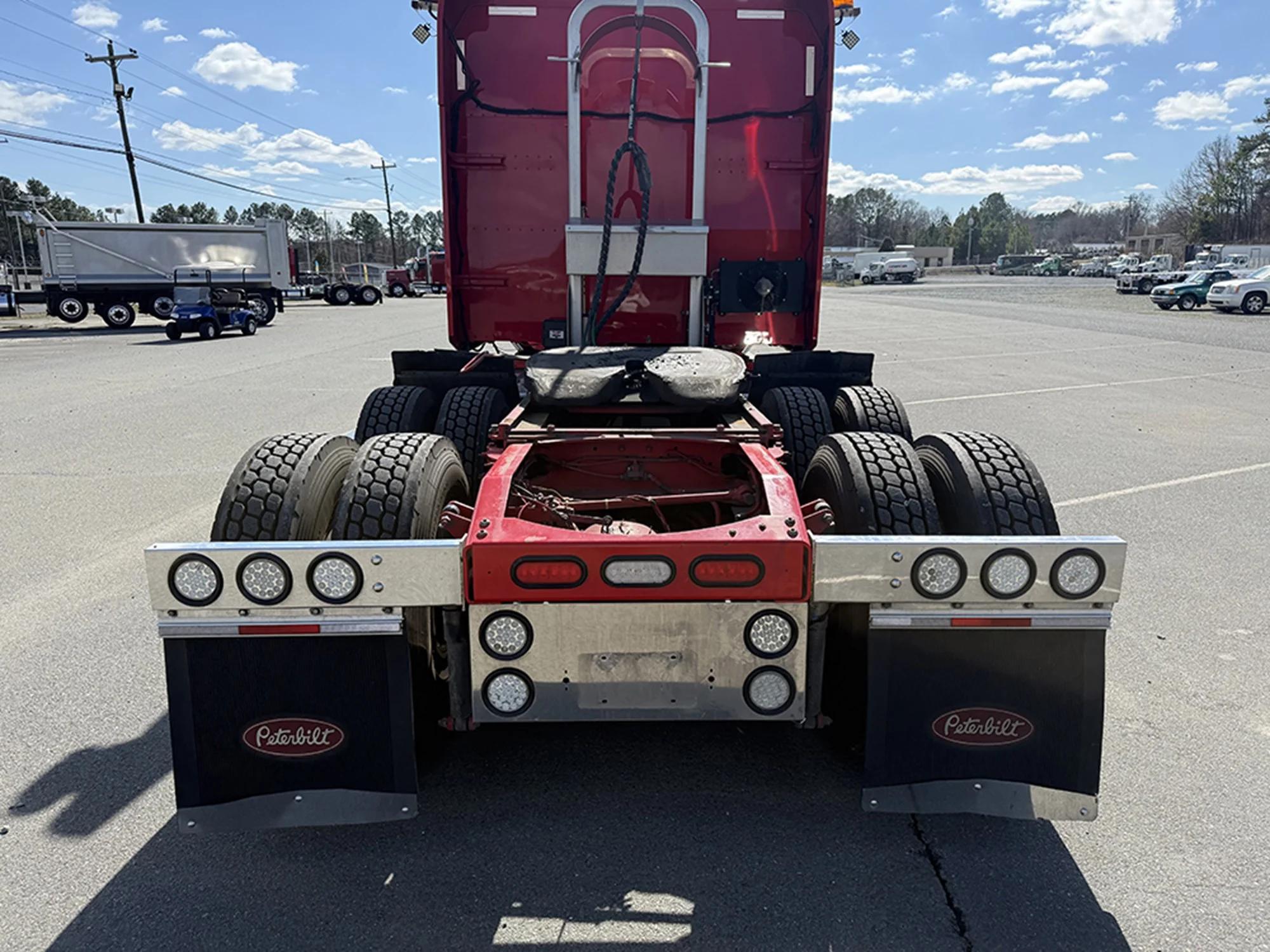 2021 Peterbilt 389 in Albuquerque, NM — photo 5