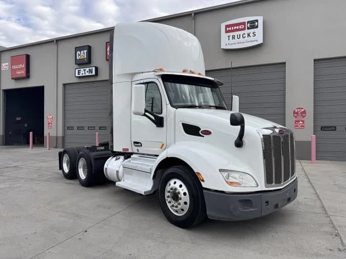 2020 Peterbilt 579 in El Paso, TX — photo 4