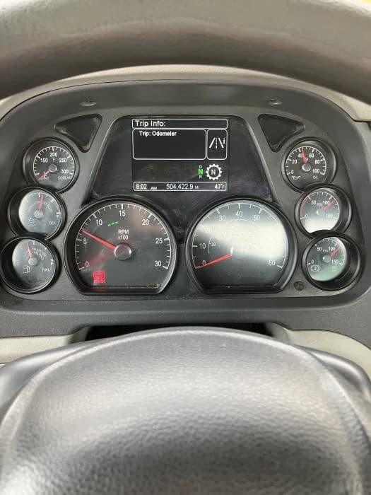 2021 Peterbilt 579 in El Paso, TX — photo 19