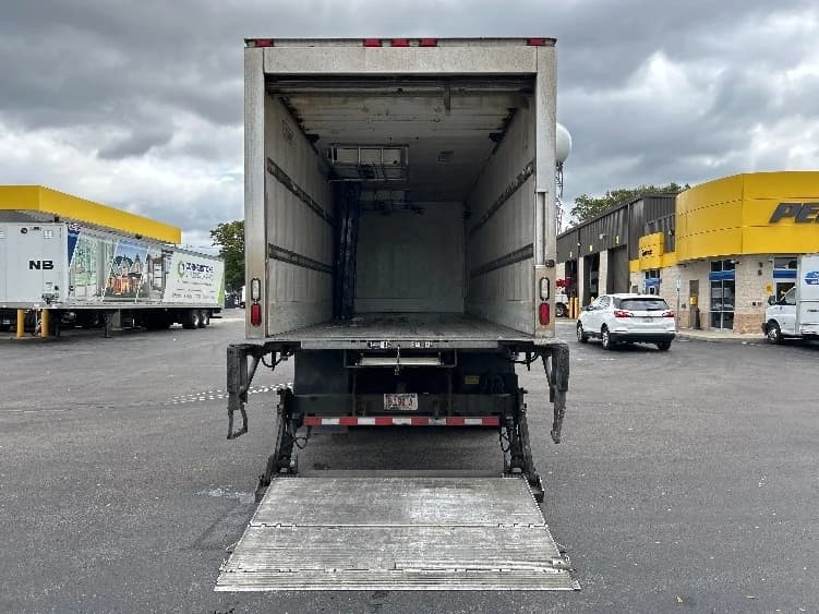 2020 Freightliner M2 106 in Norton, MA — photo 9