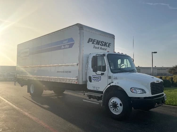 2022 Freightliner M2 106 in Torrance, CA