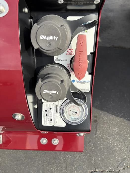 2024 Peterbilt 567 in Los Angeles, CA — photo 8