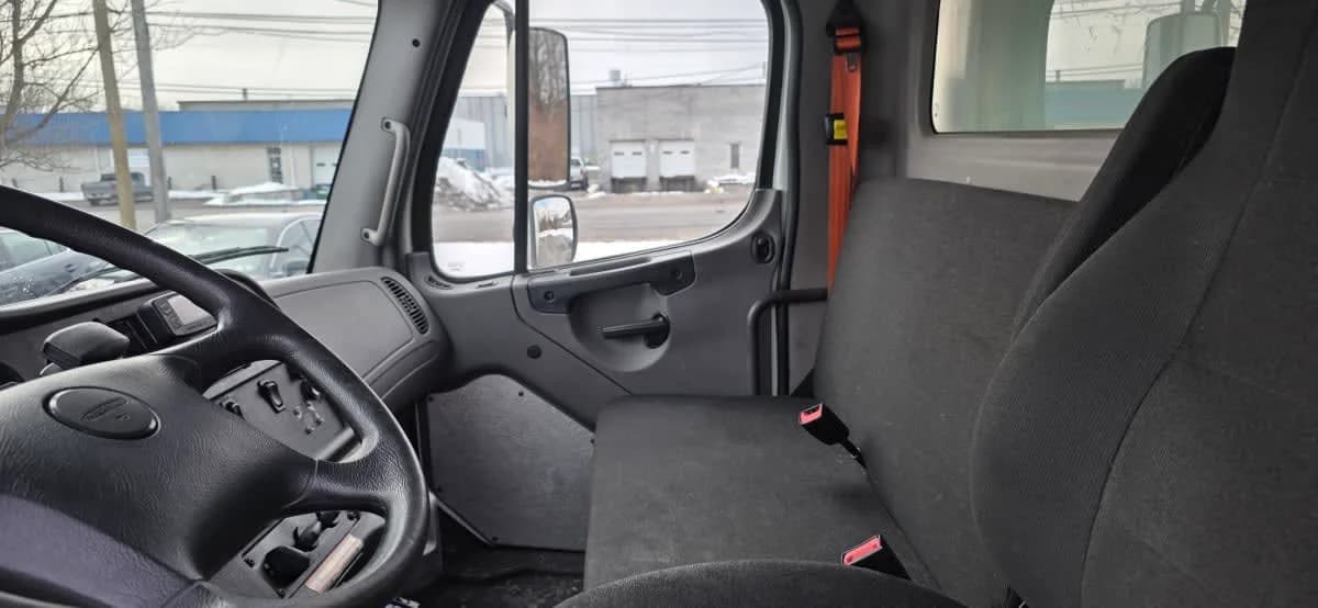 2019 Freightliner M2 106 in Bensalem, PA — photo 8