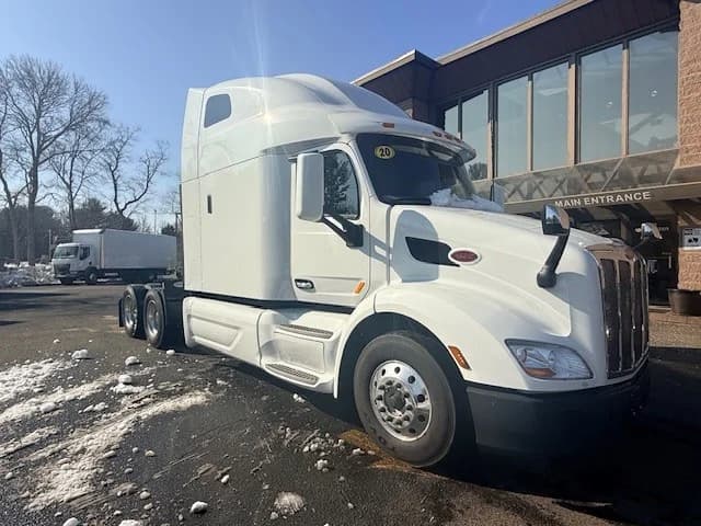 2021 Peterbilt 579