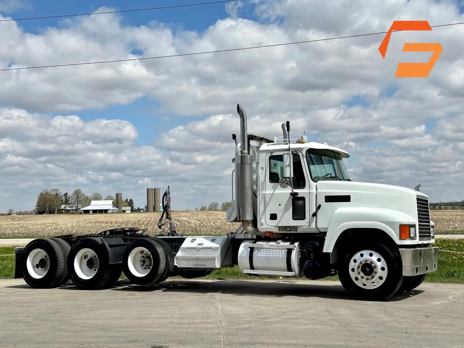 2007 Mack 