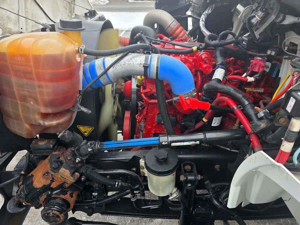 2019 International 4300 in Bensalem, PA — photo 9